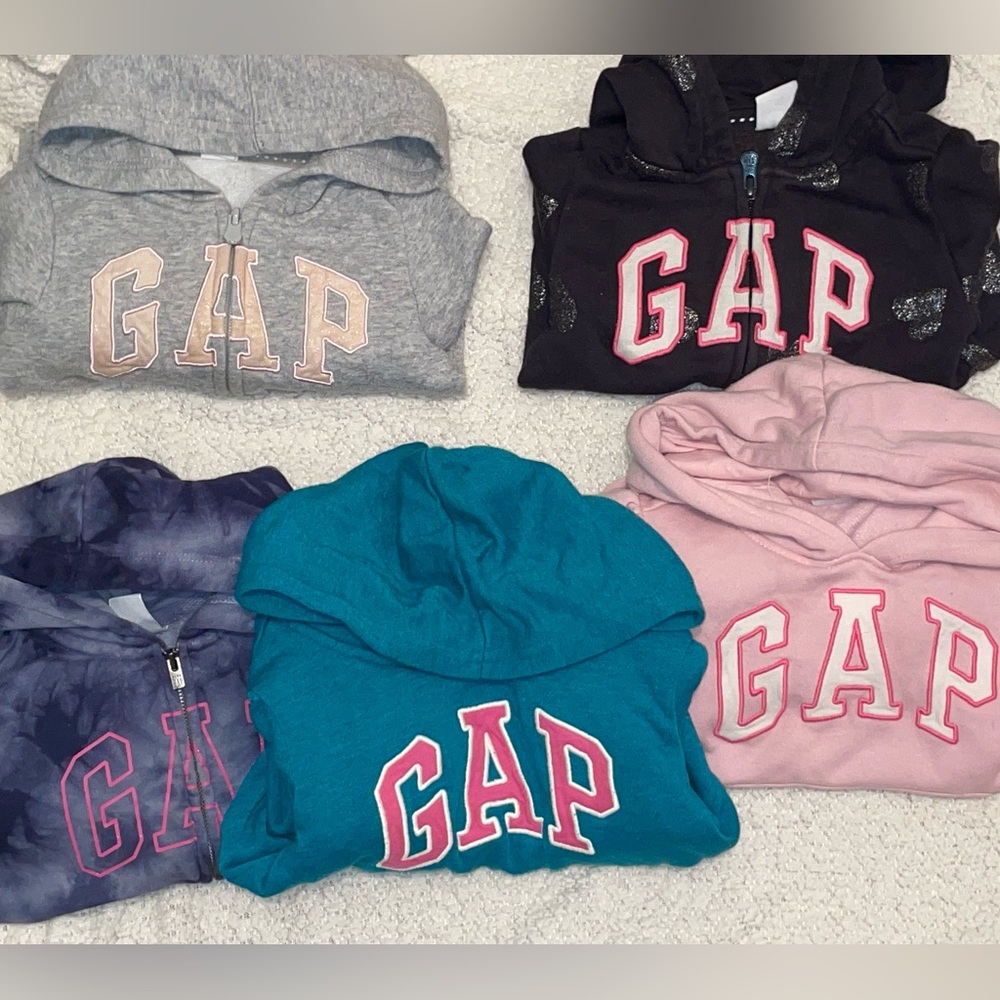 gap logo sweatsuits